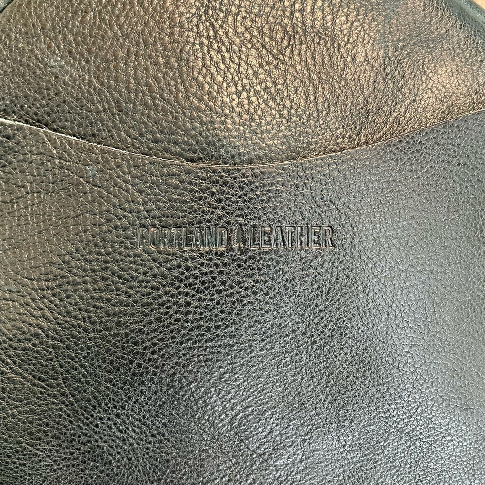 Portland Leather Goods Lagoon Large Circle EUC - Picture 4 of 5